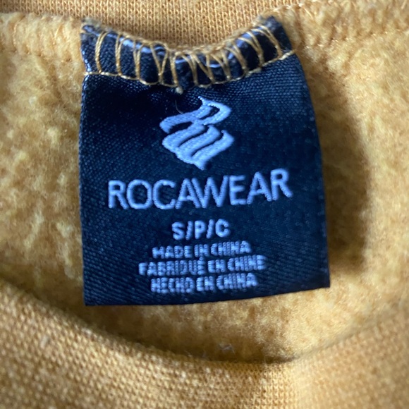 Puff-sleeve crop - Picture 2 of 2